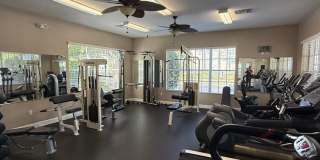 3BR 2BA w/ Screened Patio + Pool/Gym Access in Gated Villa Serena Gallery 20