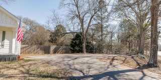 2084 Broad Street Gallery 24