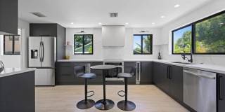 823 33rd Street, West Palm Beach, FL 33407 - 4705 Gallery 1