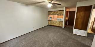 Charming 2 Bed, 1 Bath Near OU Campus Gallery 1