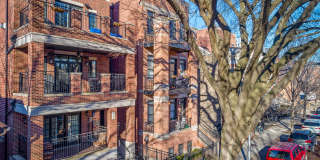 2328 N Greenview Gallery 7