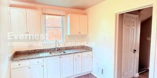 5747 Lakepointe Street Gallery 3