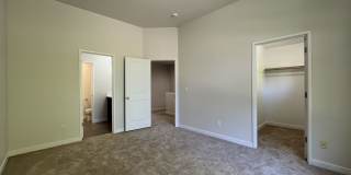 Beautifully Updated Bethany Townhome with Private Backyard and Modern Finishes Gallery 24