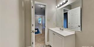 Room in 4 Bedroom Home at 216 Woods Ream Dr Room in 4 Bedroom Home at 216 Woods Ream Dr Gallery 24
