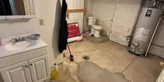 5 Bedroom House Available Next to UC Campus Gallery 15