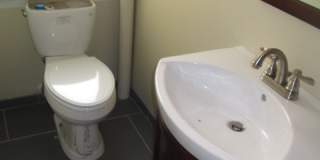 2 Bedroom, 1 Bath Townhome in trendy Bloomfield.  Convenient! Gallery 11