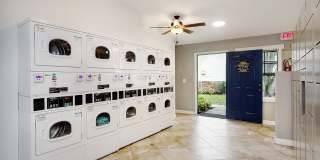 Sherwood Oaks Gallery 13