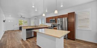 Flexible 6-Month Lease--Solar-Powered Wailuku Home with Ocean views, Fruit Trees, Split AC & Dog-Friendly! Flexible 6-Month Lease--Solar-Powered Wailuku Home with Ocean views, Fruit Trees, Split AC & Dog-Friendly! Gallery 4