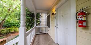 Charming 2-Bedroom Townhome in College Hill – Available Now! Gallery 5