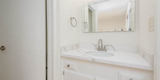 8225 Manitoba Gallery 17