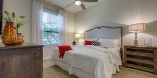 The Grove at Wilcrest Gallery 15