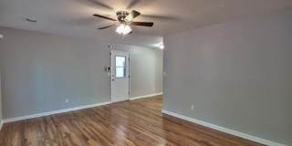 2107 High Road Gallery 6