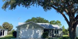 Spectacular Fully Furnished SEASONAL Home with Golf Course views and pool* Gallery 32