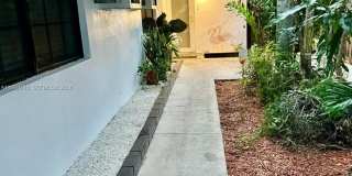 1240 NE 12th Ave Gallery 12