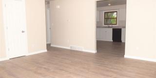Charming Home with Garage and Yard! PETS WELCOME Gallery 10