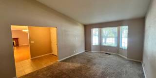 <b>Three Bedroom Single Story SE Reno Home<br><br> Gallery 6