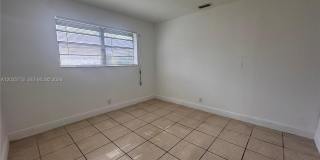 407 NW 7th Ct Gallery 11