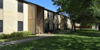 Hunters Point Apartments Gallery 17