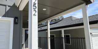 Brand New Build on Old Alturas - ALL Electric with City of Redding Solar! Gallery 25
