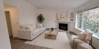 London Pointe Gallery 1