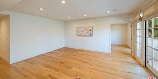 575 S Barrington Ave Gallery 15