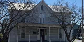 310 E QUEEN Street Gallery 1