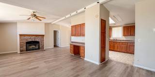 29 Palms Home with Garage Gallery 23