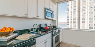 180 Riverside Boulevard 180 Riverside Boulevard Gallery 11