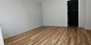Newly Remodeled 1 Bedroom Apartment Gallery 5