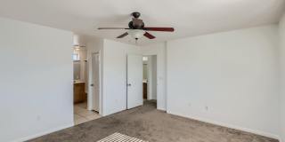 2 Story with Vaulted Ceiling and All Kitchen Appliances Gallery 18