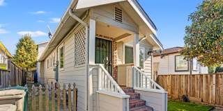 Remodeled 4-Bedroom House w/ Private Yard in Oakland Gallery 1