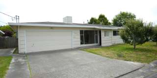 Single Level Home in Arcata-Pet Friendly Single Level Home in Arcata-Pet Friendly Gallery 1