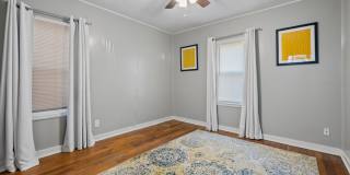 Charming Duplex with Fenced Yard Near Daffin Park – 1306 E 53rd St Gallery 7