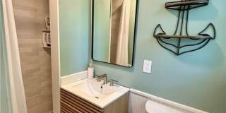 8 mccormick Road Gallery 8