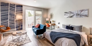 Mark on 8th Gallery 33