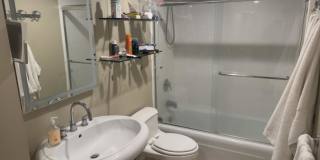 175 4522 $2 East Delaware Pl. Gallery 7