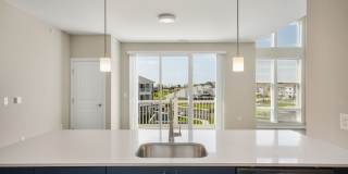 One Bedroom Luxury Apartment (Elevator Building) Gallery 1