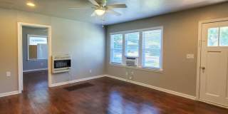 2 Bedroom 1 bath Duplex Gallery 1