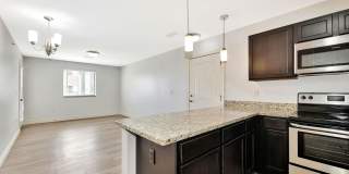 Luxurious One, Two and four-Bedroom Apartment Homes Gallery 7