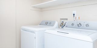 Knollwood Apartments Gallery 6