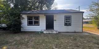 2 Bedroom 1 Bath Home, New Siding and Windows! Gallery 1