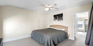 147 East St Gallery 10