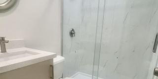 2425 Pierce Street Gallery 12