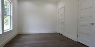705 Harris Full - Modern Duplex 8 Bed / 7.5 Bath Available August 2027 Gallery 55