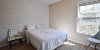 Pet Friendly Three Bedroom with Bonus! Gallery 15