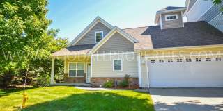 3 Bedroom, 2.5 Bath 1 1/2 story first floor master suite -Townhome in Urbandale with 2-Car attached garage Gallery 1