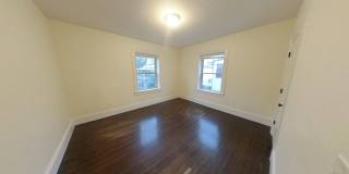 Charming 4 Bedroom-No Broker Fee Gallery 7