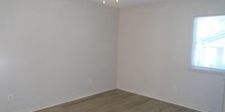 Conveniently located 3 bedroom! Gallery 20