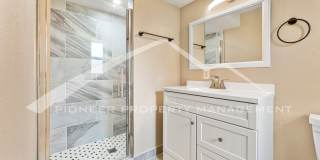 Beautiful Home with 2 Car Garage and Fenced Back Yard Gallery 9