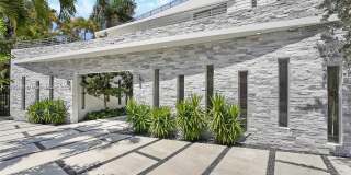 5910 N Bayshore Drive Gallery 2